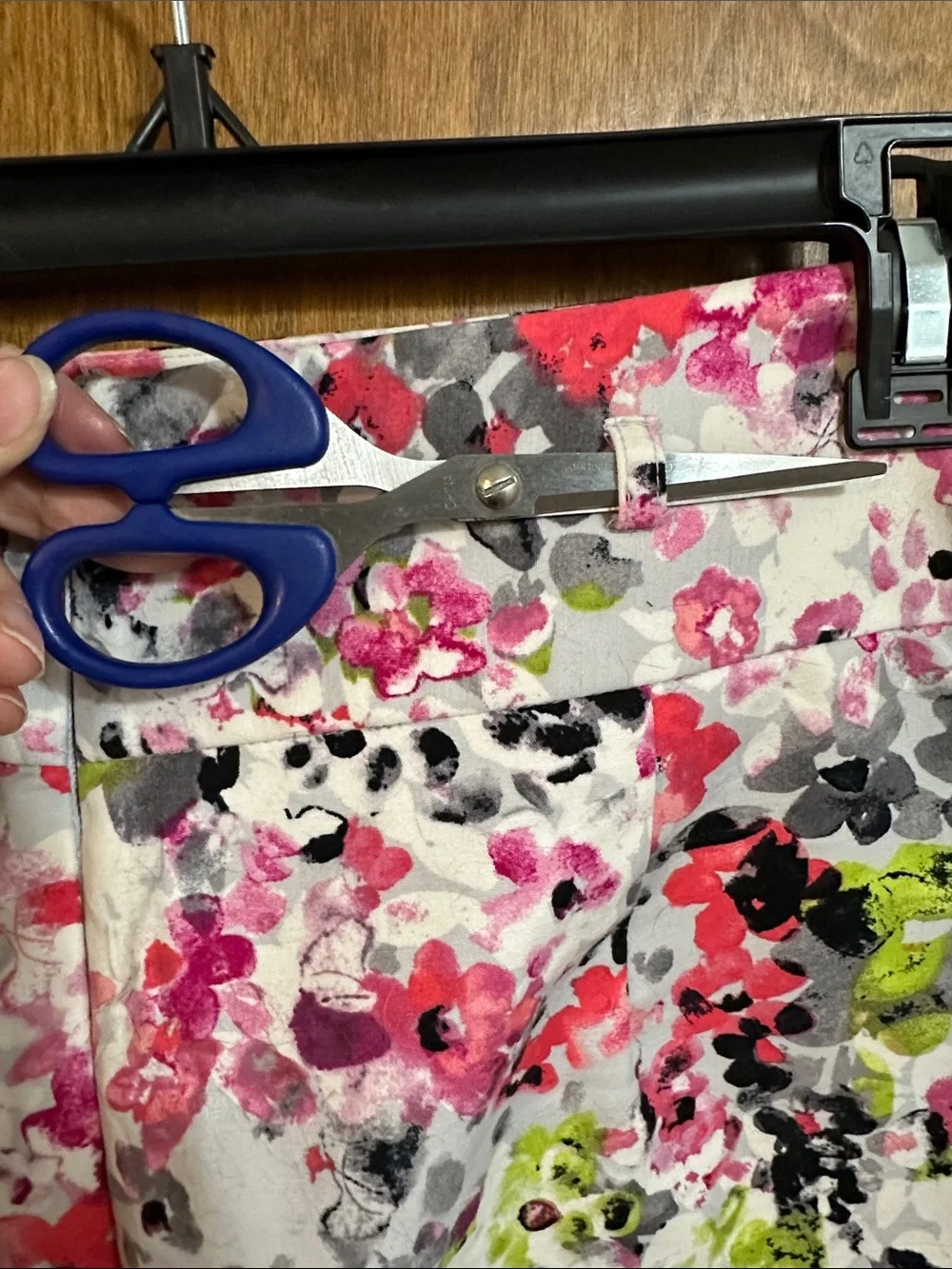 Liz Claiborne White Floral Pencil Skirt with Pink & Green Accents
